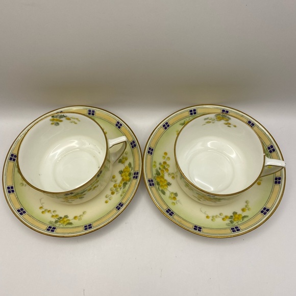 Set of 2 teacups w/ saucers. Antique Royal Doulton fine bone China. - Picture 2 of 8